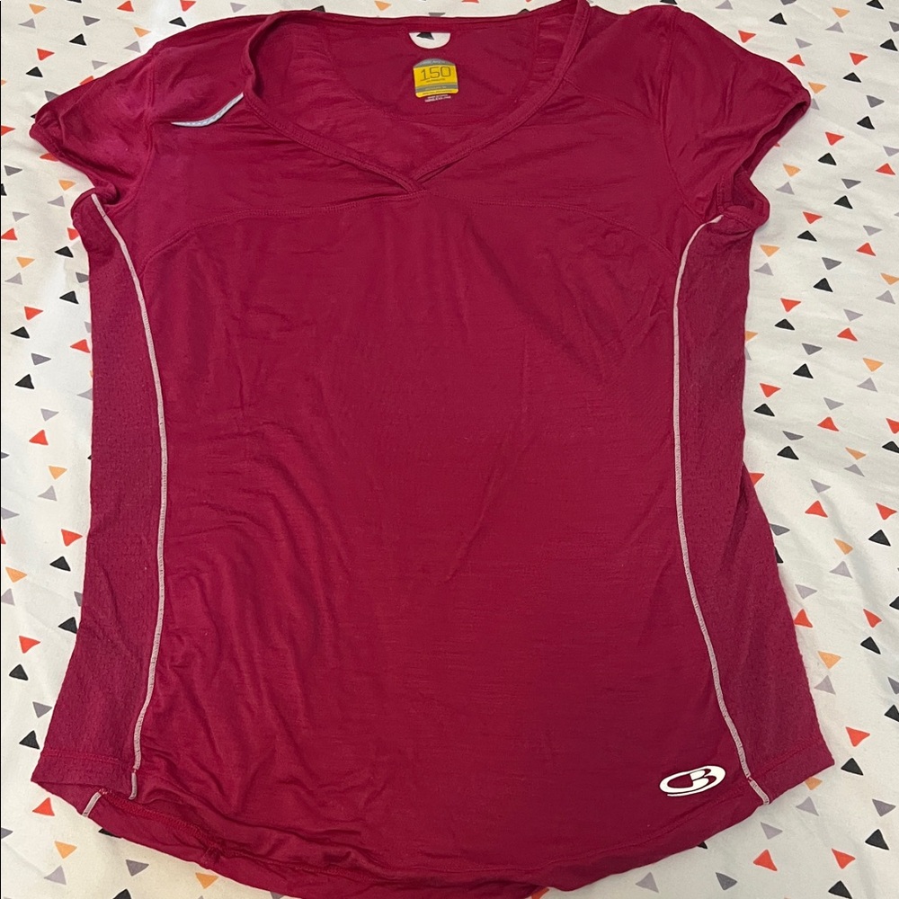 Icebreaker Women's Burgundy Short Sleeve Tee